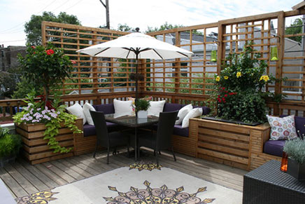 Dachterrasse mit zwei Sitzgelegenheiten Dachterrasse mit zwei Sitzgelegenheiten