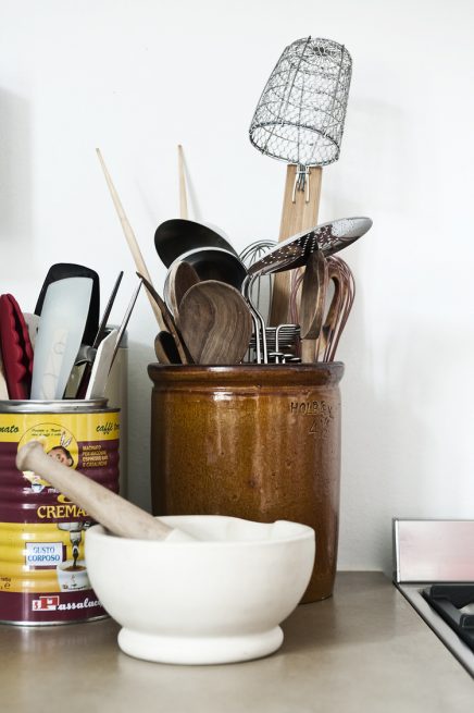 danische-wohnung-mit-industrie-details-von-kunstler-gitte-3