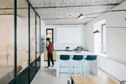 ein-blick-hinter-die-kulissen-einer-harten-industrie-wohnung-in-moskau-13