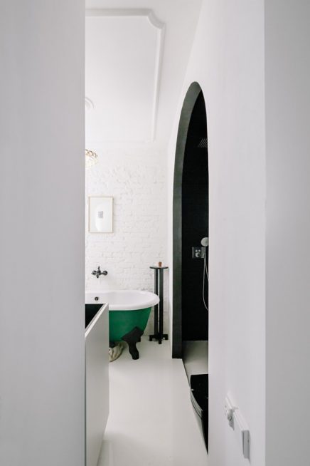 ein-blick-hinter-die-kulissen-einer-harten-industrie-wohnung-in-moskau-23