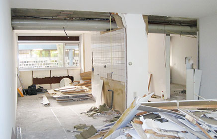 Erstaunlich Renovierung von jahre '70 Wohnung