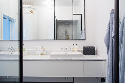 Industrielle klassisch schick Badezimmer