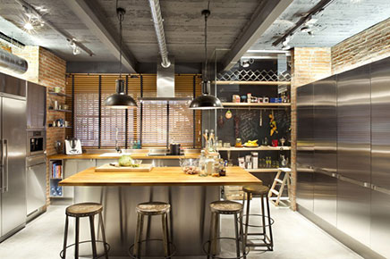 loft-wohnzimmer-harten-offener-kuche (4)