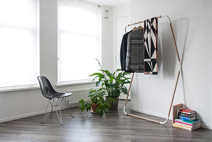 Minimalist Kleiderständer