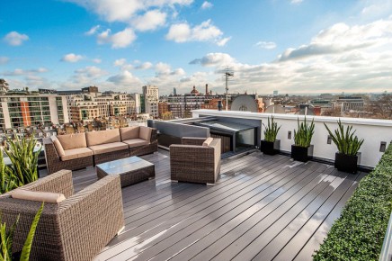 praktische-zugang-einer-dachterrasse