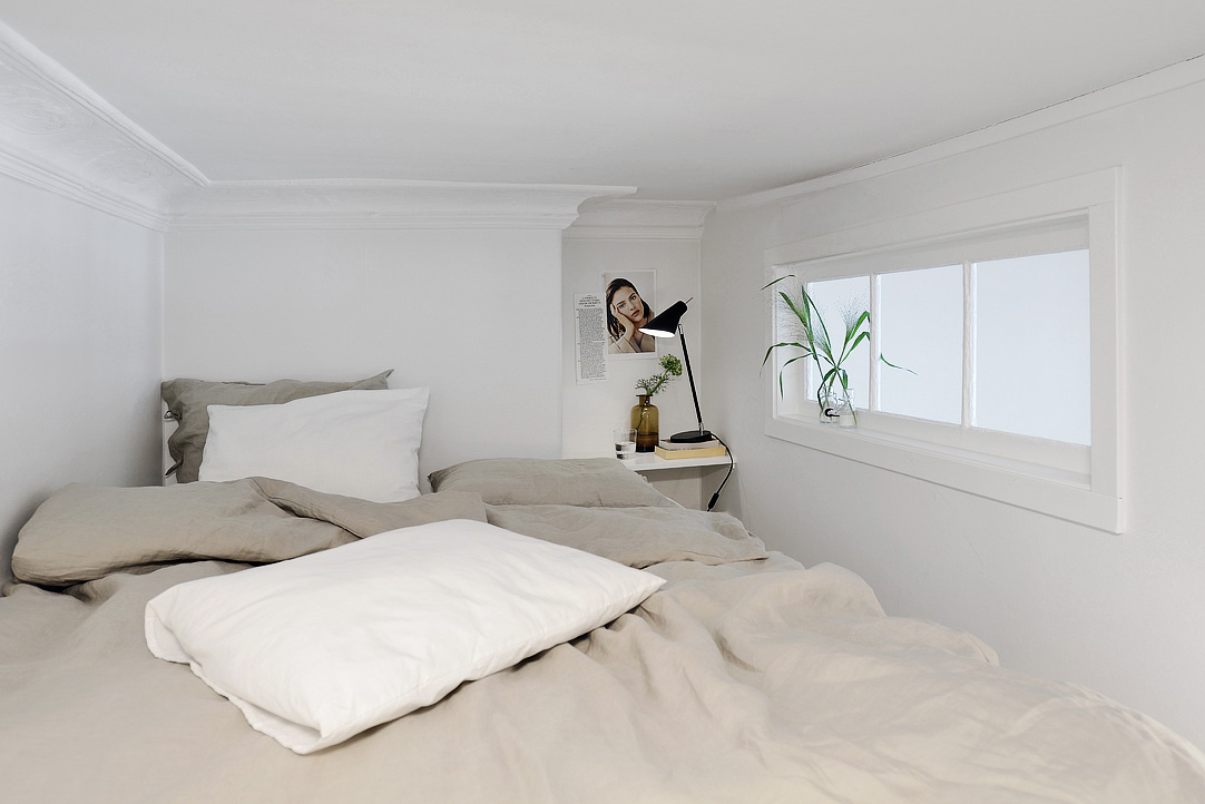 Schlafzimmer von 6m2 mit begehbarem Kleiderschrank
