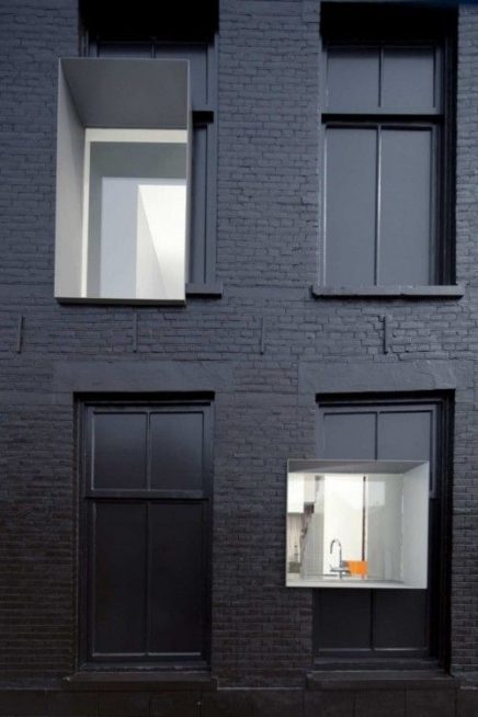 schwarze-fassade (6)