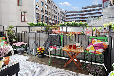 Sonnige und gemütliche Balkon