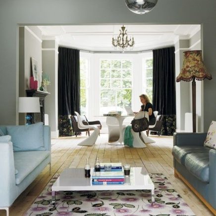 zwei-banke-einander-zugewandt-5